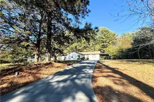 3174 Newcastle Way, Snellville, GA 30039 - Photo 3