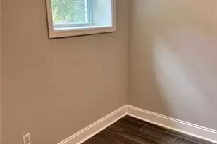 2924 Handy Dr NW, Atlanta, GA 30318 - Photo 11