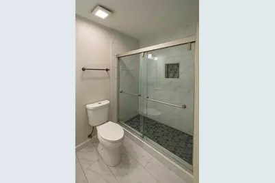 2048 Kelvin Drive, Lawrenceville, GA 30043 - Photo 15