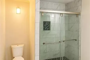 2048 Kelvin Dr, Lawrenceville, GA 30043 - Photo 11