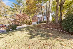 1080 Taylor Oaks Dr, Roswell, GA 30076 - Photo 3