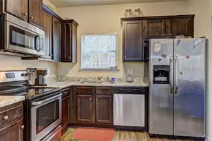 338 Lauren Dr, Fairburn, GA 30213 - Photo 9