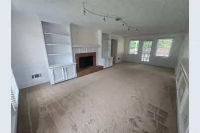 639 Royal Abbey Drive, Stone Mountain, GA 30088 - Photo 7