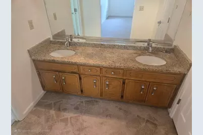 639 Royal Abbey Drive, Stone Mountain, GA 30088 - Photo 19