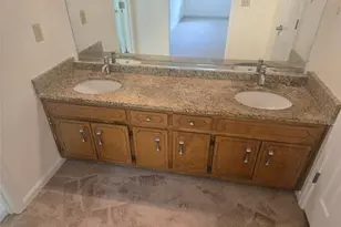 639 Royal Abbey Dr, Stone Mountain, GA 30088 - Photo 19