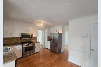 639 Royal Abbey Drive, Stone Mountain, GA 30088 - Photo 9