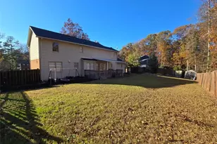 639 Royal Abbey Dr, Stone Mountain, GA 30088 - Photo 33