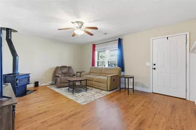 127 Springbrook Drive, Auburn, GA 30011 - Photo 11