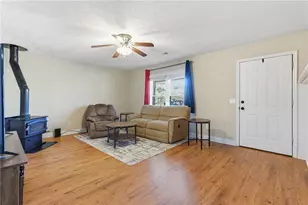 127 Springbrook Dr, Auburn, GA 30011 - Photo 11