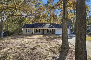 127 Springbrook Dr, Auburn, GA 30011 - Photo 3