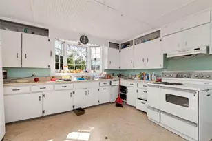 283 Yonah St, Cornelia, GA 30531 - Photo 17