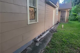 1767 Thomas St, Decatur, GA 30032 - Photo 15