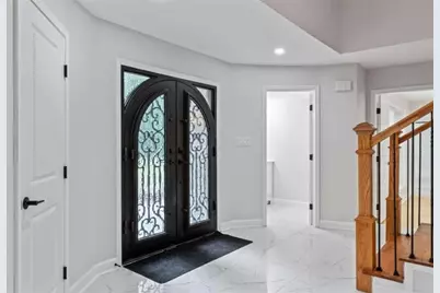 2023 Stoneleigh Drive, Stone Mountain, GA 30087 - Photo 7