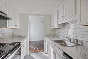 1077 New Haven Dr SW, Marietta, GA 30064 - Photo 7