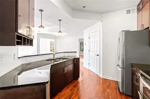 2700 Pine Tree Road NE, Atlanta, GA 30324 - Photo 11