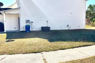 345 Dressage Ct, Riverdale, GA 30296 - Photo 3