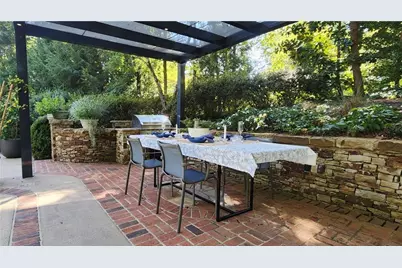 4224 E Conway Drive NW, Atlanta, GA 30327 - Photo 13