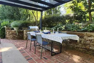 4224 E Conway Dr NW, Atlanta, GA 30327 - Photo 13