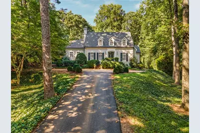 4224 E Conway Drive NW, Atlanta, GA 30327 - Photo 3