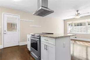 169 Hurt Dr SE, Smyrna, GA 30082 - Photo 7