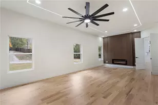 2764 Midway Rd, Decatur, GA 30030 - Photo 29