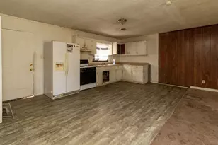 107 Oakwood Circle, Griffin, GA 30223 - Photo 3