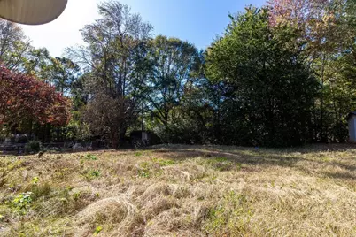 107 Oakwood Circle, Griffin, GA 30223 - Photo 9