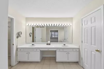 510 Keeneland Avenue, Woodstock, GA 30189 - Photo 17