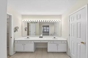 510 Keeneland Ave, Woodstock, GA 30189 - Photo 17