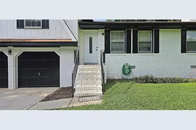 2611 Kings Circle, Lawrenceville, GA 30044 - Photo 3