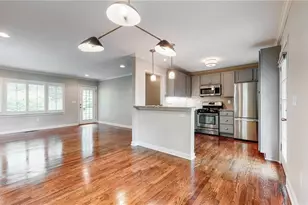 2305 Vistamont Dr, Decatur, GA 30033 - Photo 9