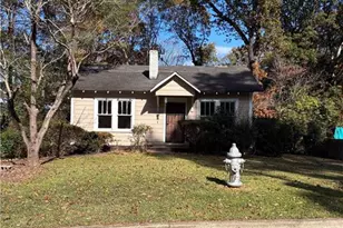 428 Holly Dr, Atlanta, GA 30354 - Photo 1