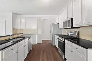 221 Cutbank Ct SW, Atlanta, GA 30331 - Photo 9