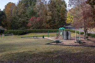 105 Beech Tree Ln, Roswell, GA 30075 - Photo 39