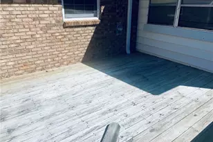 471 Village Green Ct SW, Lilburn, GA 30047 - Photo 33