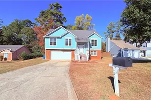 221 Heathrow Dr, Riverdale, GA 30274 - Photo 1