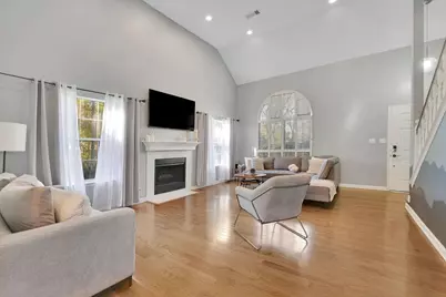 10945 Pinehigh Drive, Alpharetta, GA 30022 - Photo 5