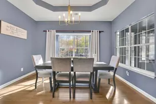 10945 Pinehigh Dr, Alpharetta, GA 30022 - Photo 9