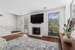 1028 Riverbend Club Dr SE, Atlanta, GA 30339 - Photo 5