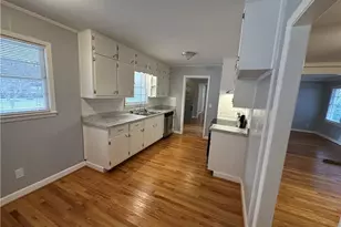 423 Center Circle, Conyers, GA 30094 - Photo 9