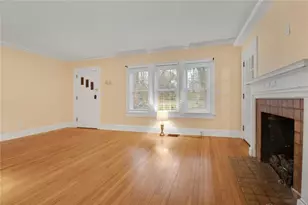 15 E New St, Winder, GA 30680 - Photo 11