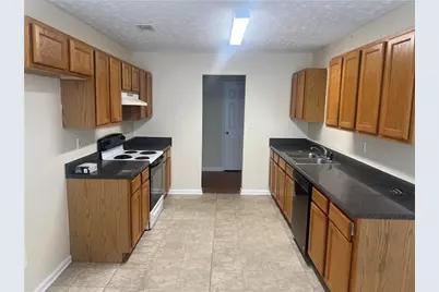 5490 Twin Lakes Drive #1, College Park, GA 30349 - Photo 3