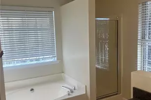 5490 Twin Lakes Dr, College Park, GA 30349 - Photo 13