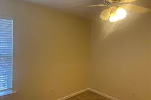 5490 Twin Lakes Dr, College Park, GA 30349 - Photo 5