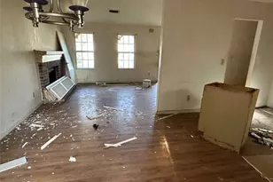 4561 Garden Hills Dr, Stone Mountain, GA 30083 - Photo 5