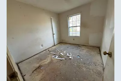 4561 Garden Hills Drive, Stone Mountain, GA 30083 - Photo 9