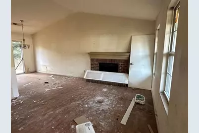 4561 Garden Hills Drive, Stone Mountain, GA 30083 - Photo 3