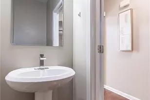 2002 Lakeshore Overlook Cir NW, Kennesaw, GA 30152 - Photo 9