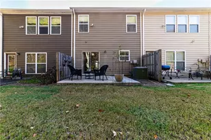 2002 Lakeshore Overlook Cir NW, Kennesaw, GA 30152 - Photo 31