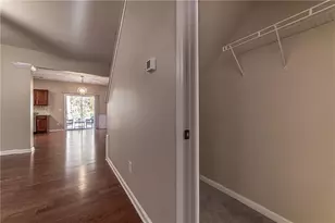 2002 Lakeshore Overlook Cir NW, Kennesaw, GA 30152 - Photo 15